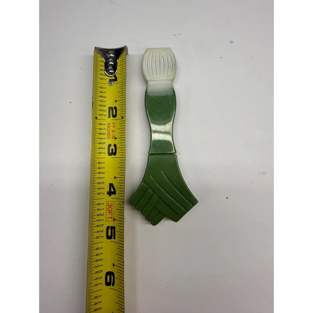 Vintage Avon Garden Fresh Magnet Pen Leek Vegetable Fridge Refrigerator